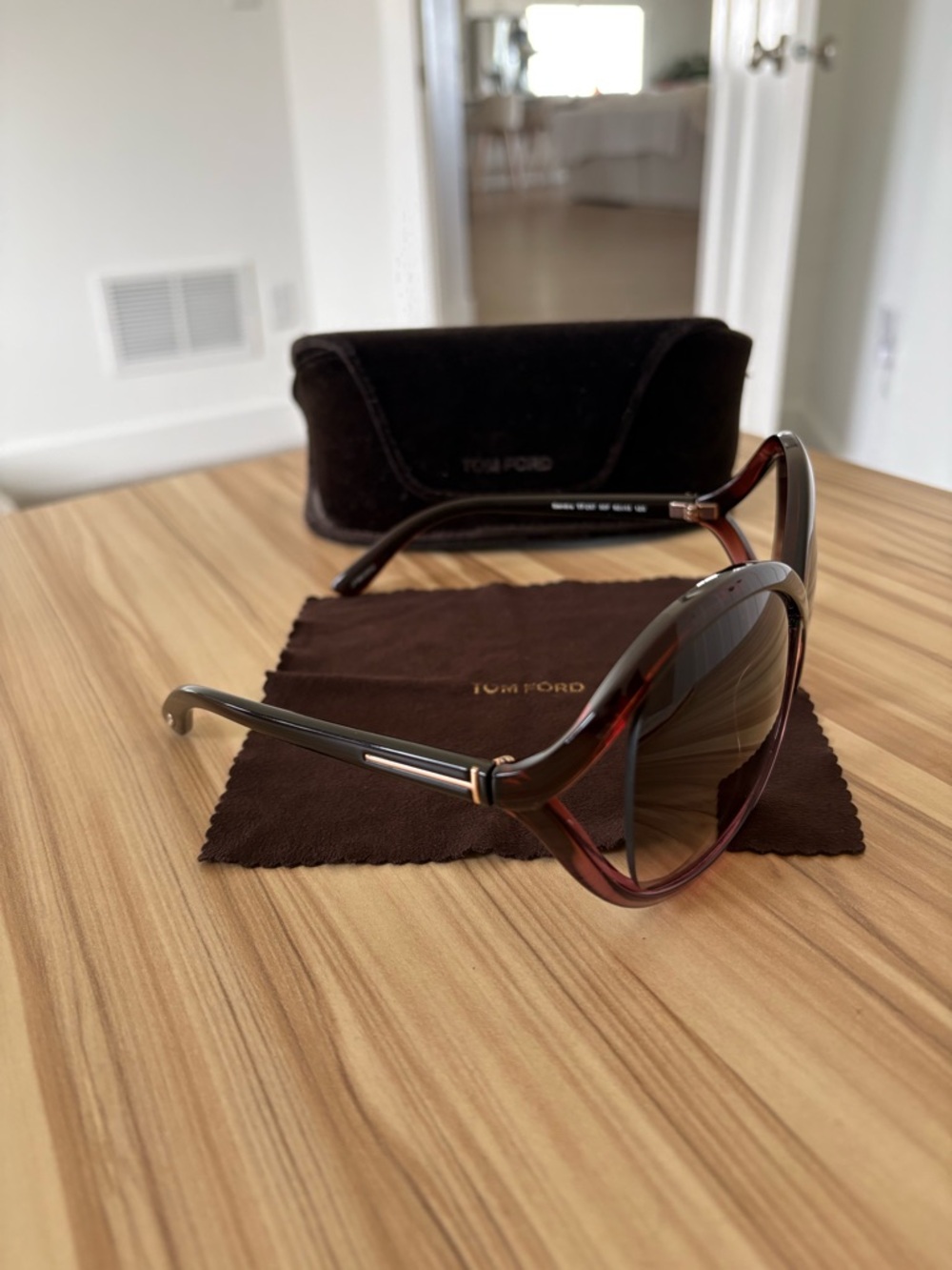 Tom Ford Women's Brown Gradient Sunglasses with Pink Accents - Picture 3 of 4